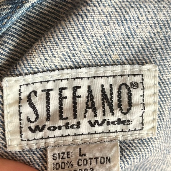 Stefano World Wide vintage acid wash denim jacket. - Picture 2 of 4